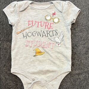 Warner Bros. Harry Potter Grey Baby Bodysuit with Black - pink Print